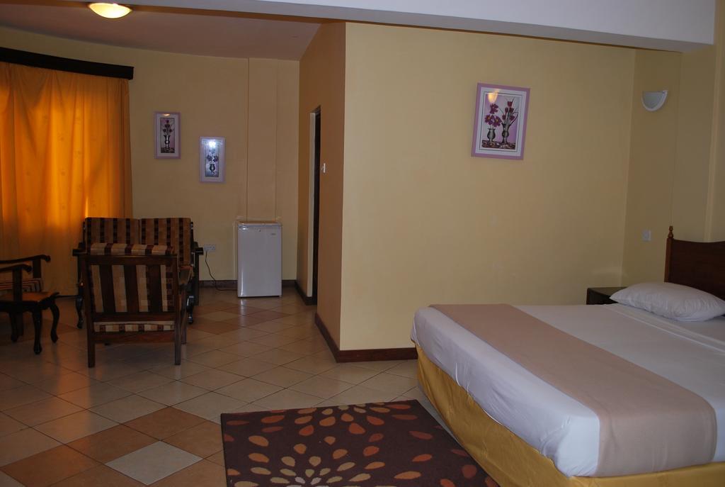 Parkview Inn Moshi Værelse billede